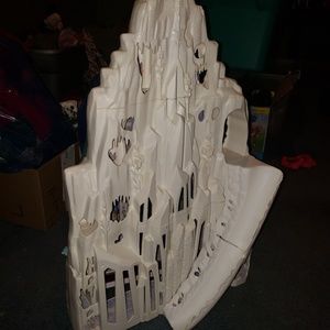 Frozen castle